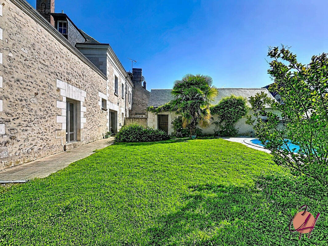 Maison à MANTHELAN