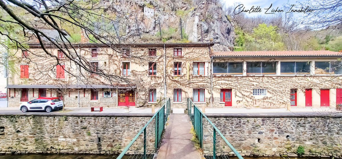 Maison à SAINT-FLORET