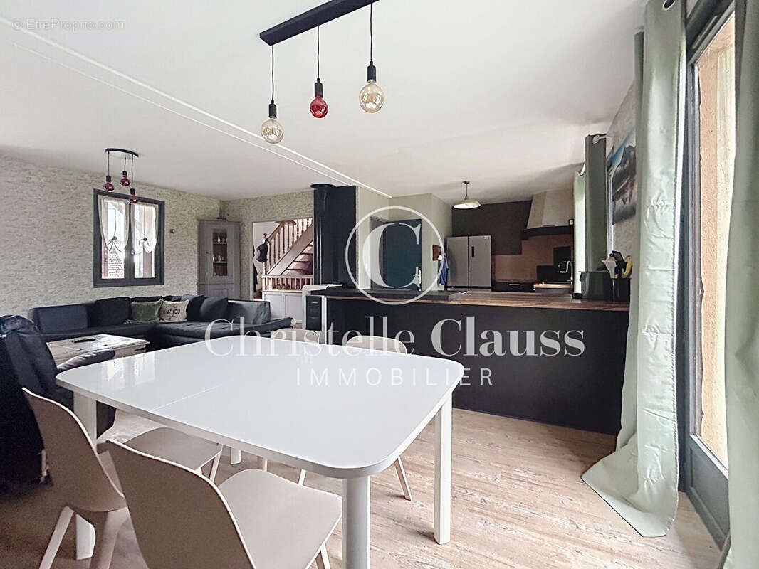 Maison Foussemagne - 6 pièces - 165m² - photo 3