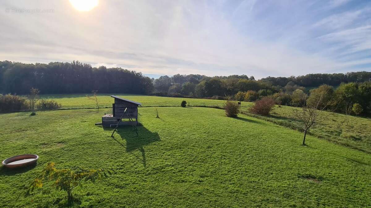 Maison à LADEVEZE-VILLE