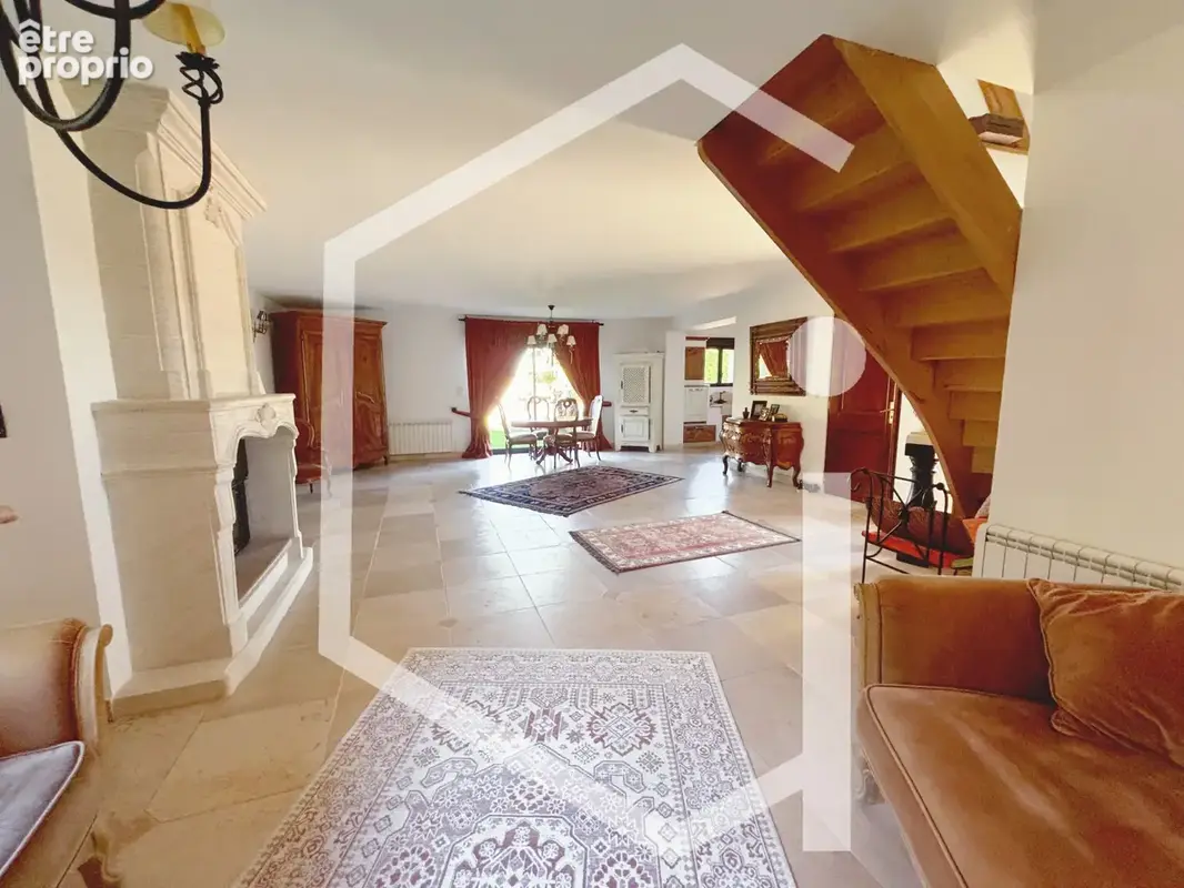 Magnifique propriété - 3 chambres - à quelques minutes du centre-ville de Cosne sur Loire - photo 5