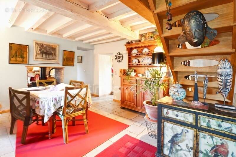Maison à COULONGES