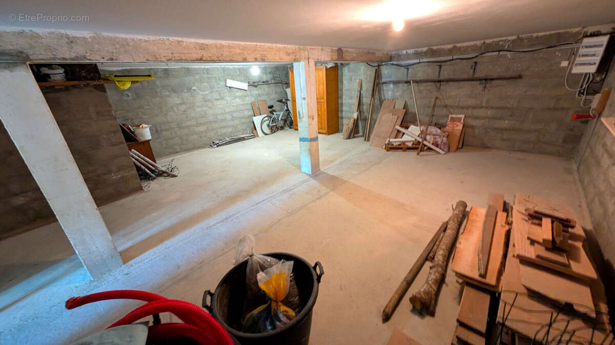 Maison à VILLENEUVE-DE-MARSAN