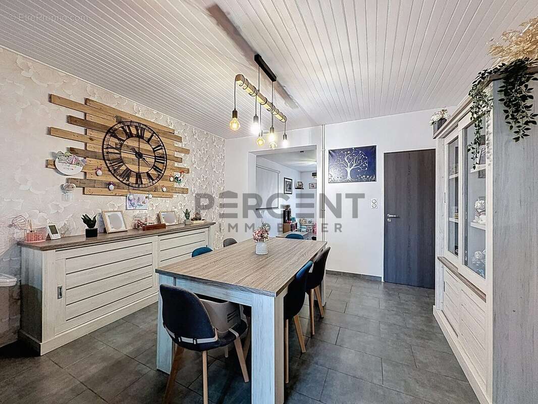 Maison 92 m² à Vivier-Au-Court  - photo 4