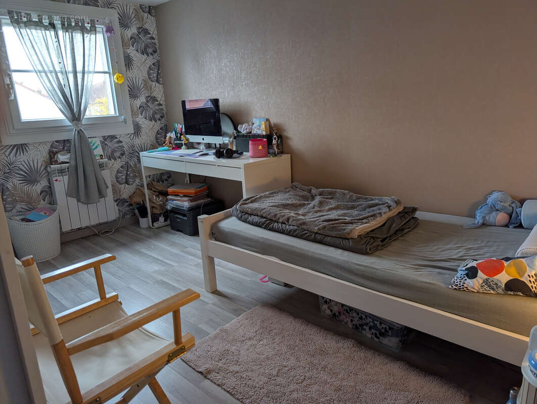 Appartement à EZANVILLE