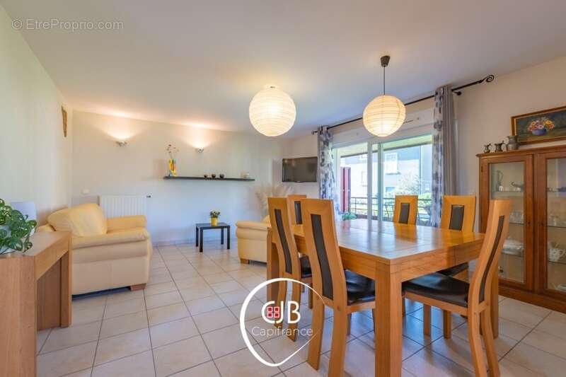 La Roche Sur Foron (74800): Appartement 3 pièces, 1 balcon, 2 terrasses et garage - photo 17