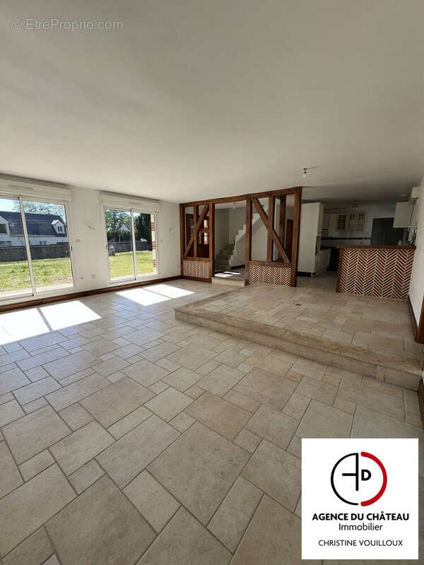 Maison à LES BORDES