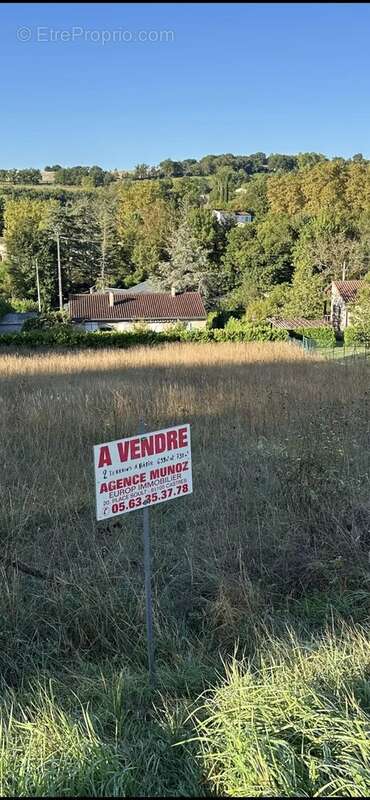 Terrain à CASTRES