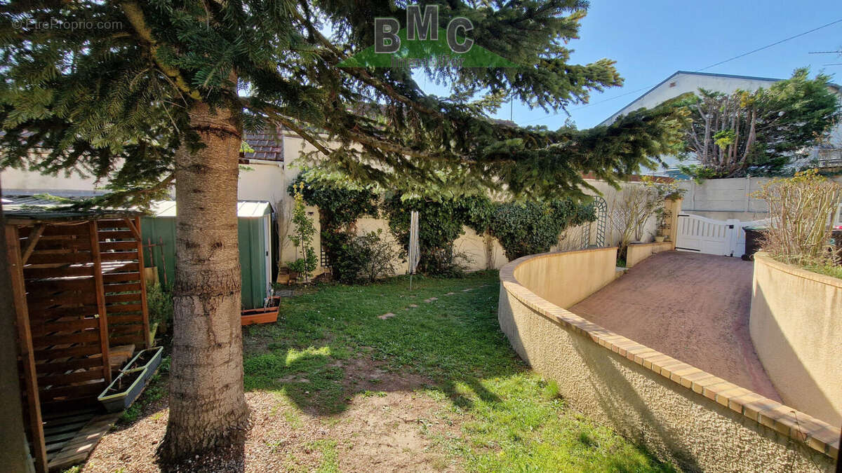 Maison à LE PLESSIS-BOUCHARD