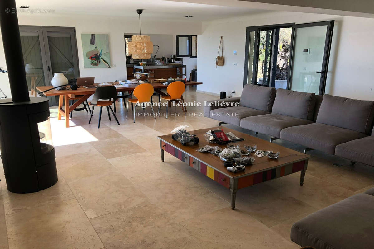 Maison à LES ISSAMBRES