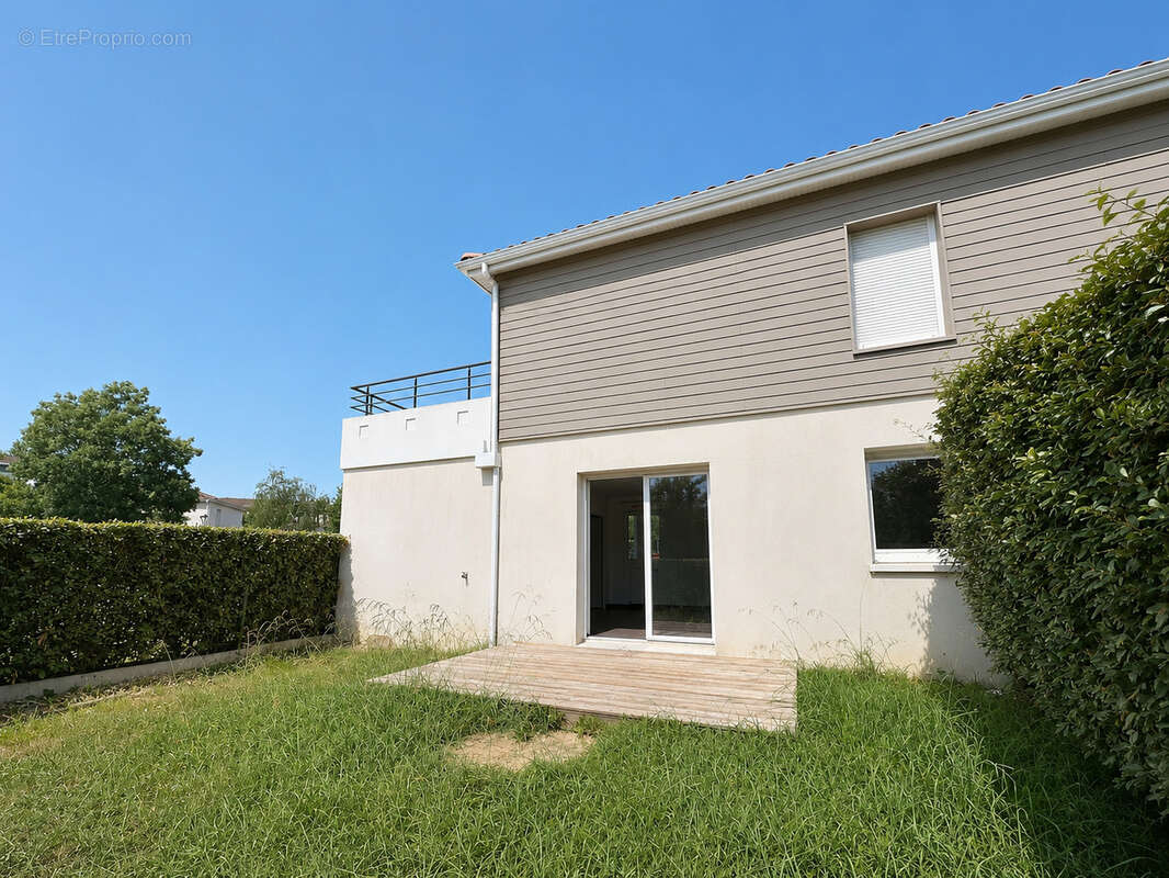 Maison à YVRAC