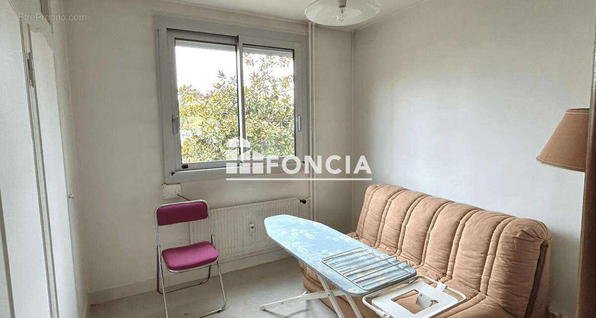 Appartement à MONT-SAINT-AIGNAN