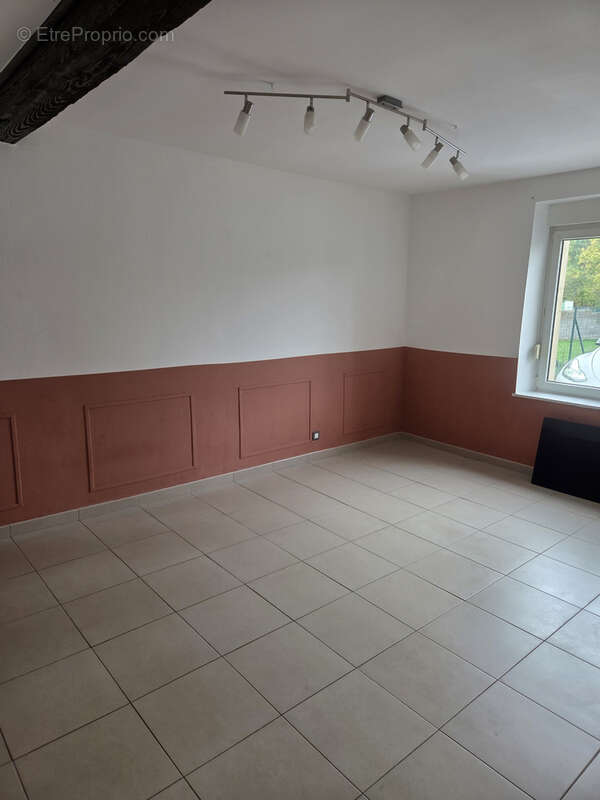 Appartement à BOUXIERES-AUX-DAMES