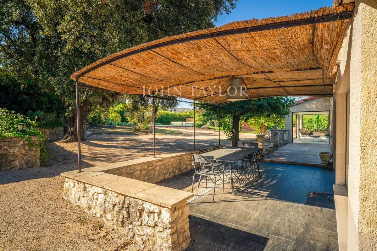 Maison à EYGALIERES