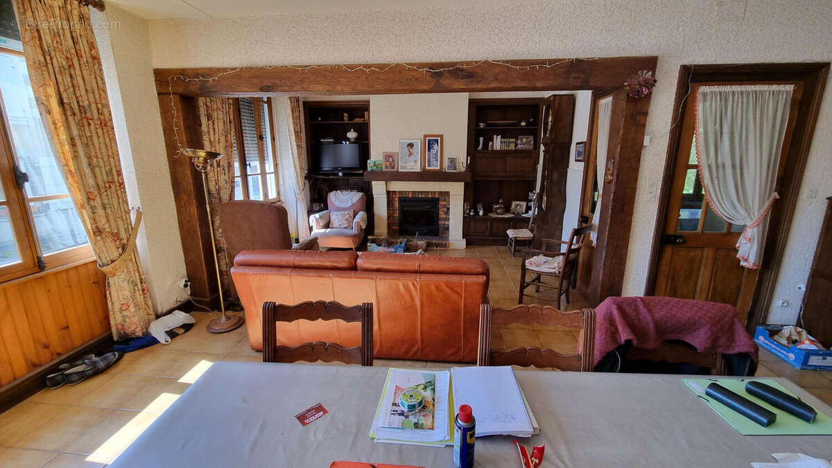 20230419_161615 - Maison à BUSSEROLLES