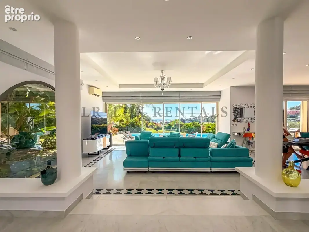 Villa avec vue mer panoramique et piscine à débordement - photo 11