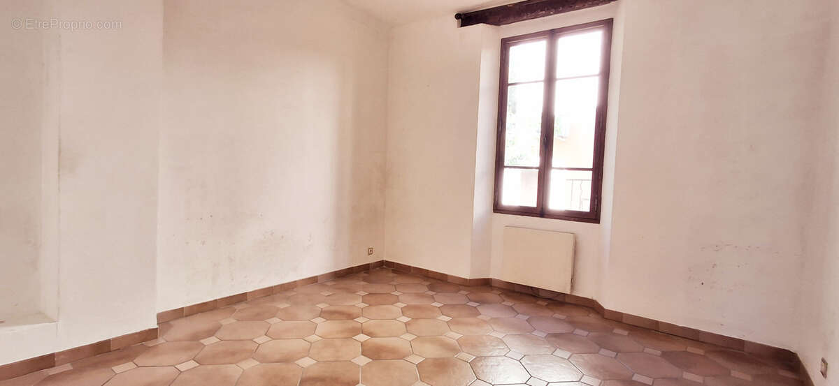 Appartement à VALLAURIS
