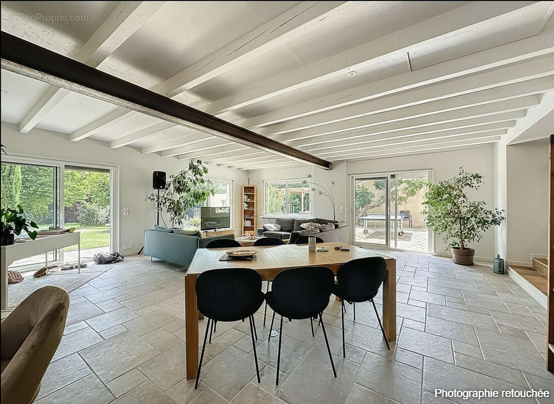 Maison à LA TOUR-DU-PIN