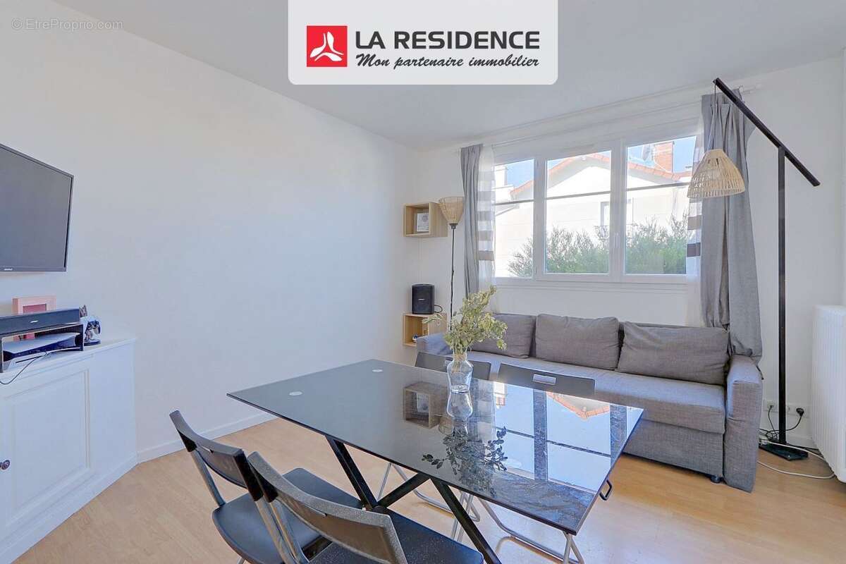 Appartement à COLOMBES