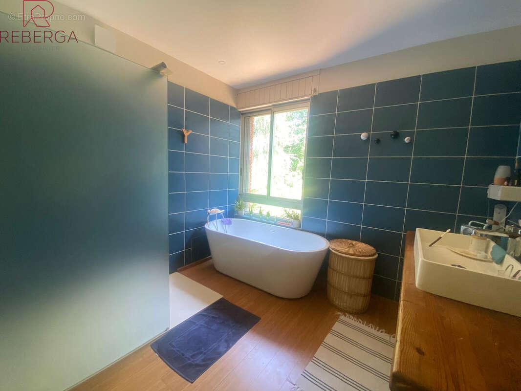 Maison 218 m² à Pont-De-Larn  - photo 16