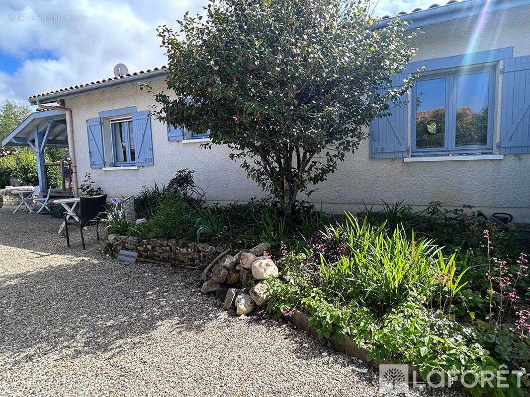 Maison La Teste 8 pièces 156M2 - photo 4