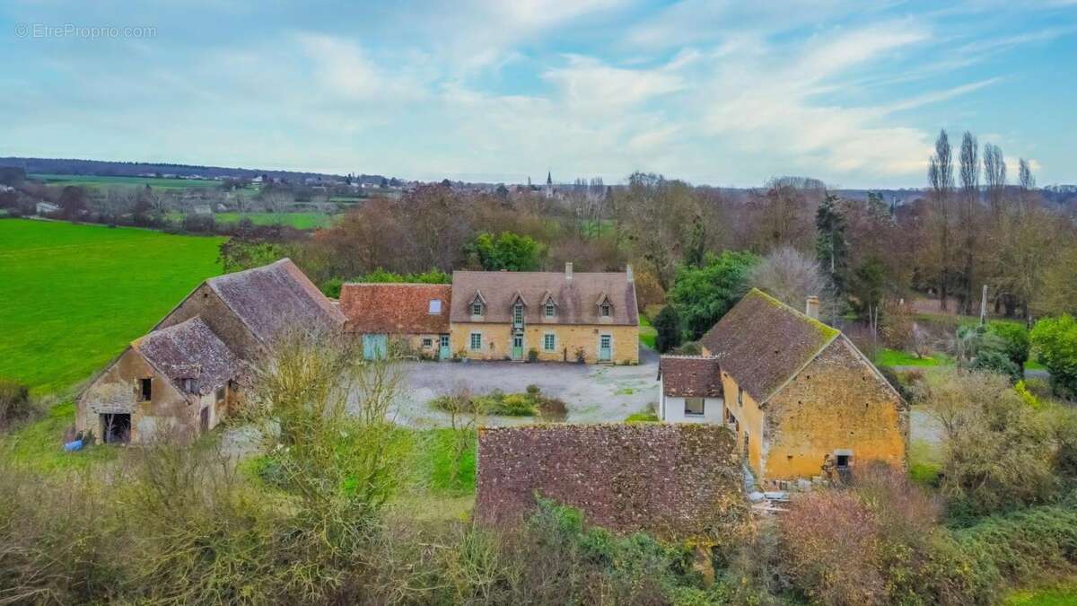Maison à SAINT-JEAN-D'ASSE
