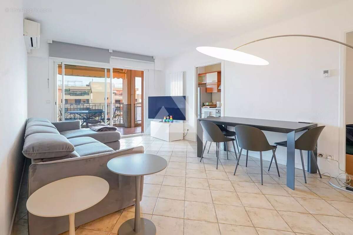 Appartement à BEAUSOLEIL