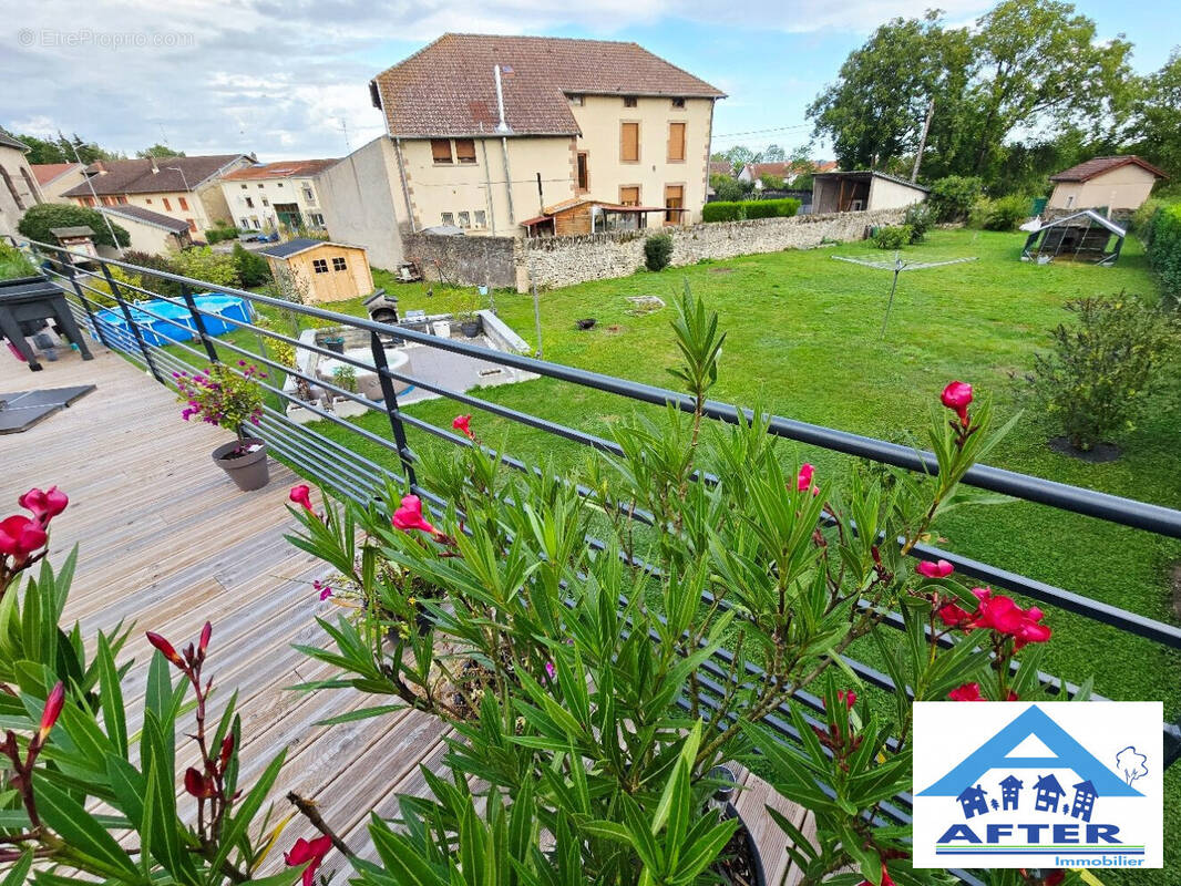 Maison à SAINT-PIERREMONT