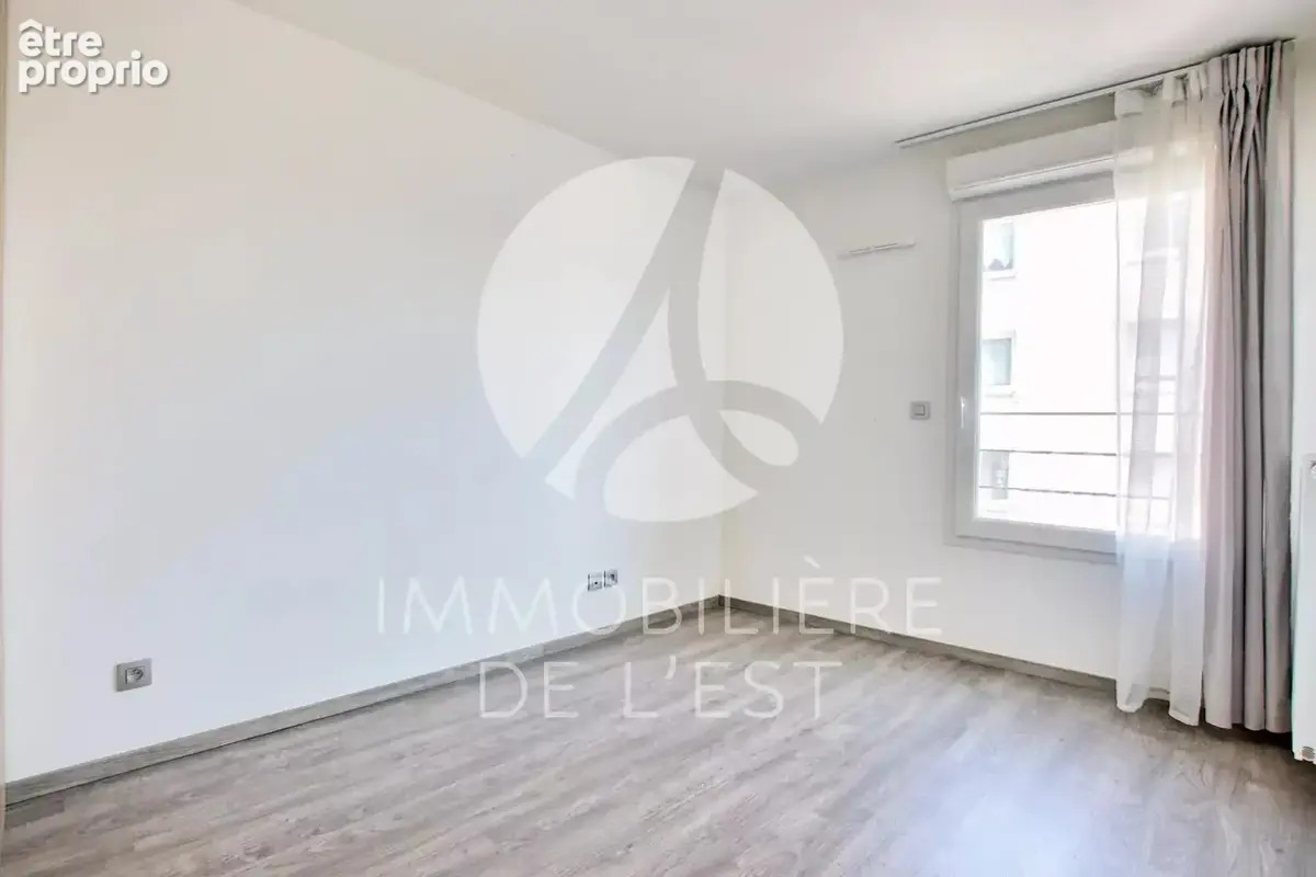 T3 - LYON 8e - 63m² - photo 5