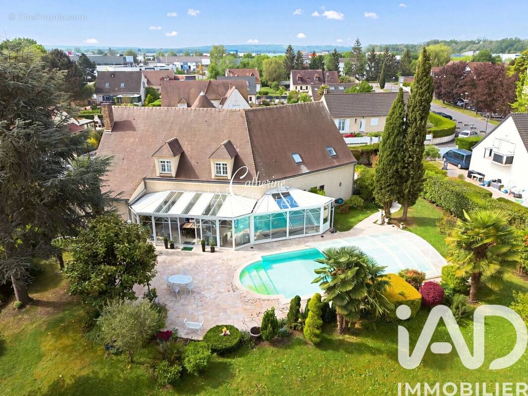 Photo 1 - Maison à CLAYE-SOUILLY