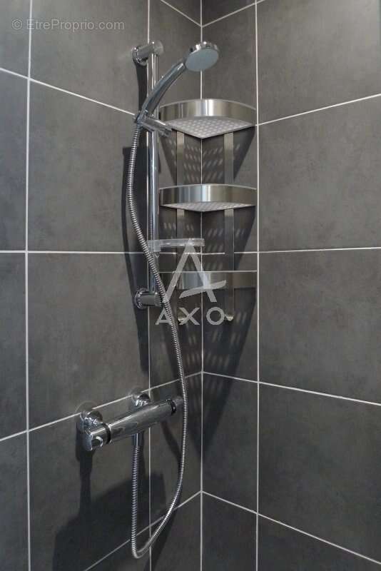 Appartement à PARIS-8E