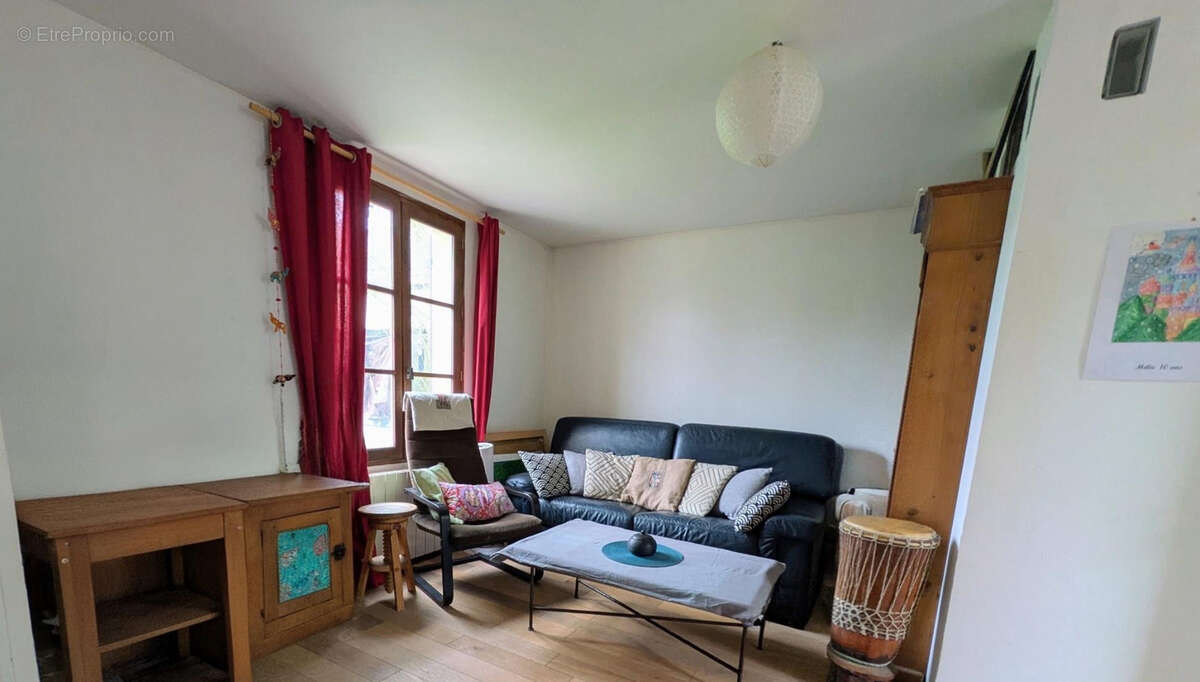 Maison à PRESLES