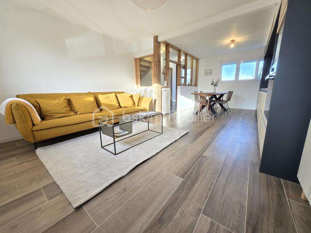 Maison à PLOUER-SUR-RANCE