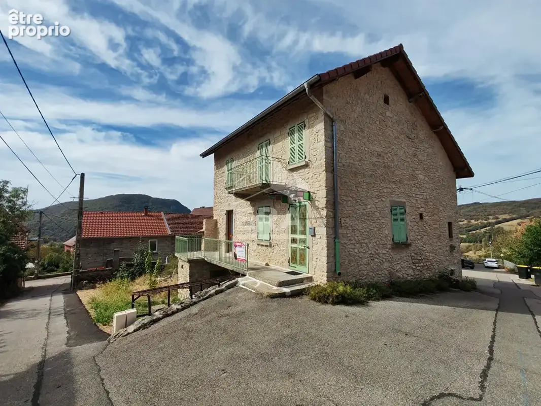 Photo Maison à Serrieres-De-Briord au prix de 180 000€