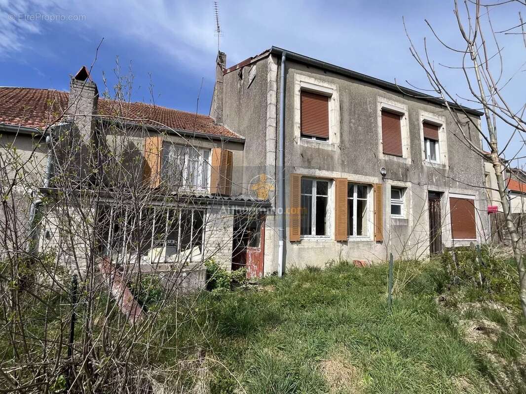 Appartement à NEUILLY-L'EVEQUE
