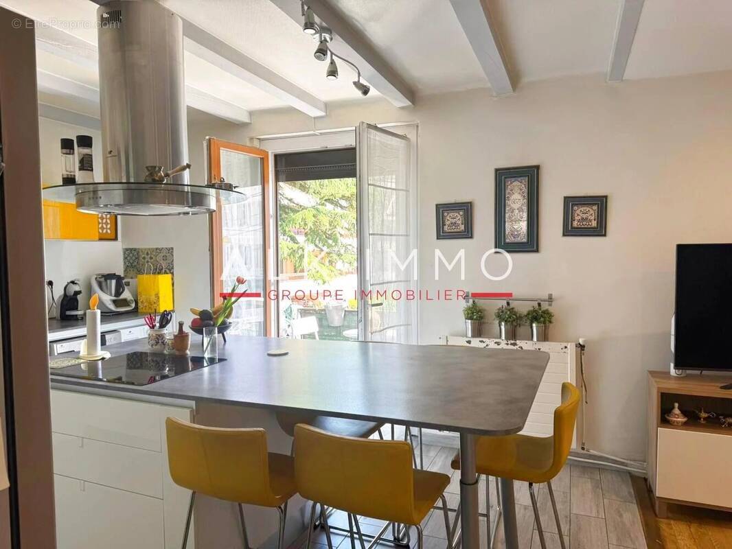 Appartement à VILLE-LA-GRAND