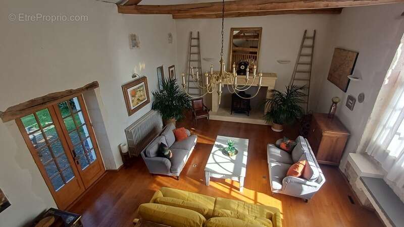 Maison à SAINTE-ALVERE