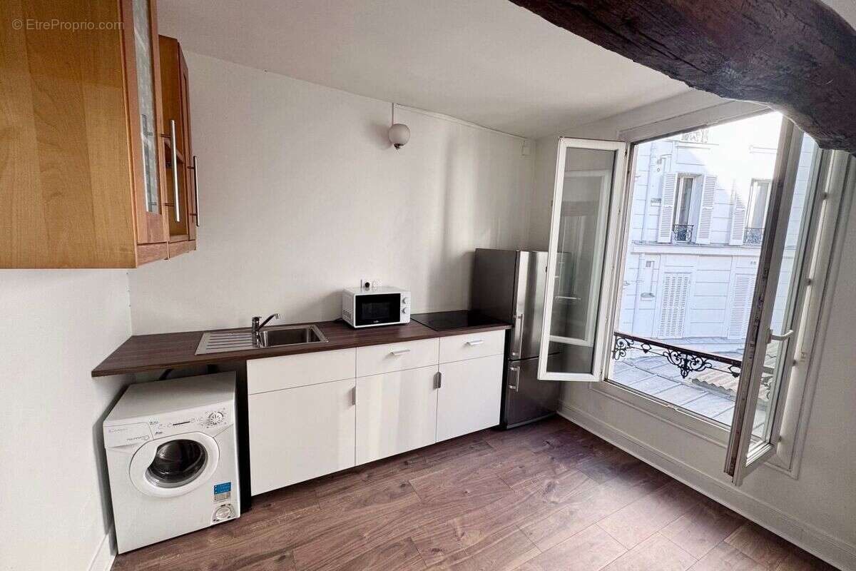 Appartement à PARIS-10E