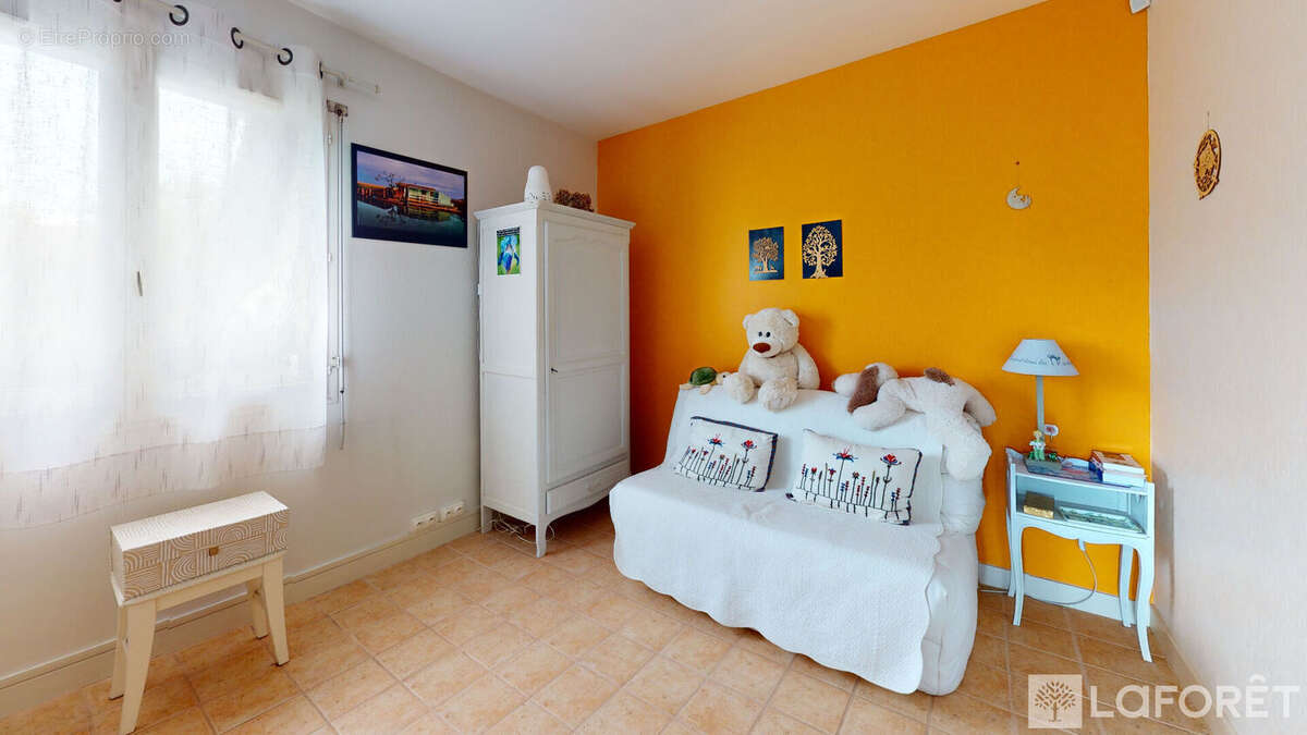 Maison à SAINT-JULIEN-LES-VILLAS