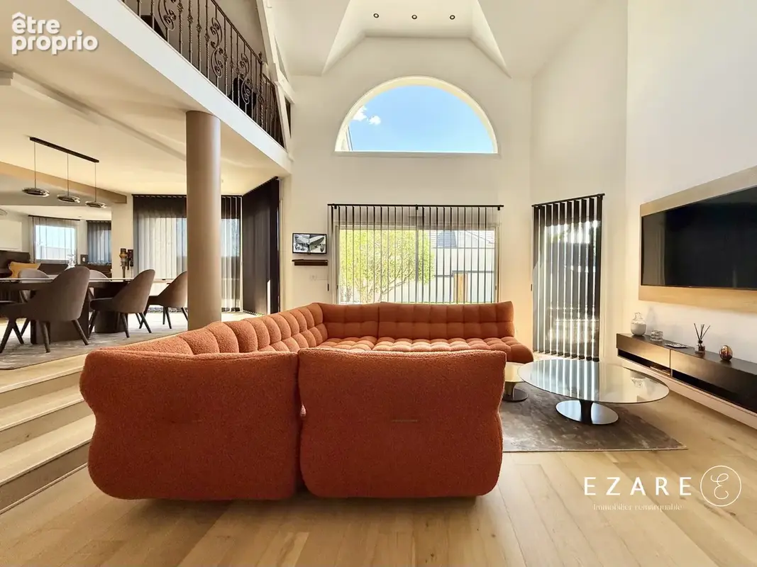 Maison 7 pièces 220 m² à vendre à Fontaine-Les-Dijon (21121) - photo 8