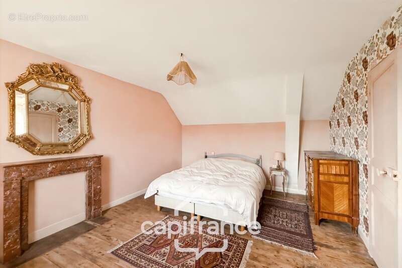 Maison à NOYAL-PONTIVY