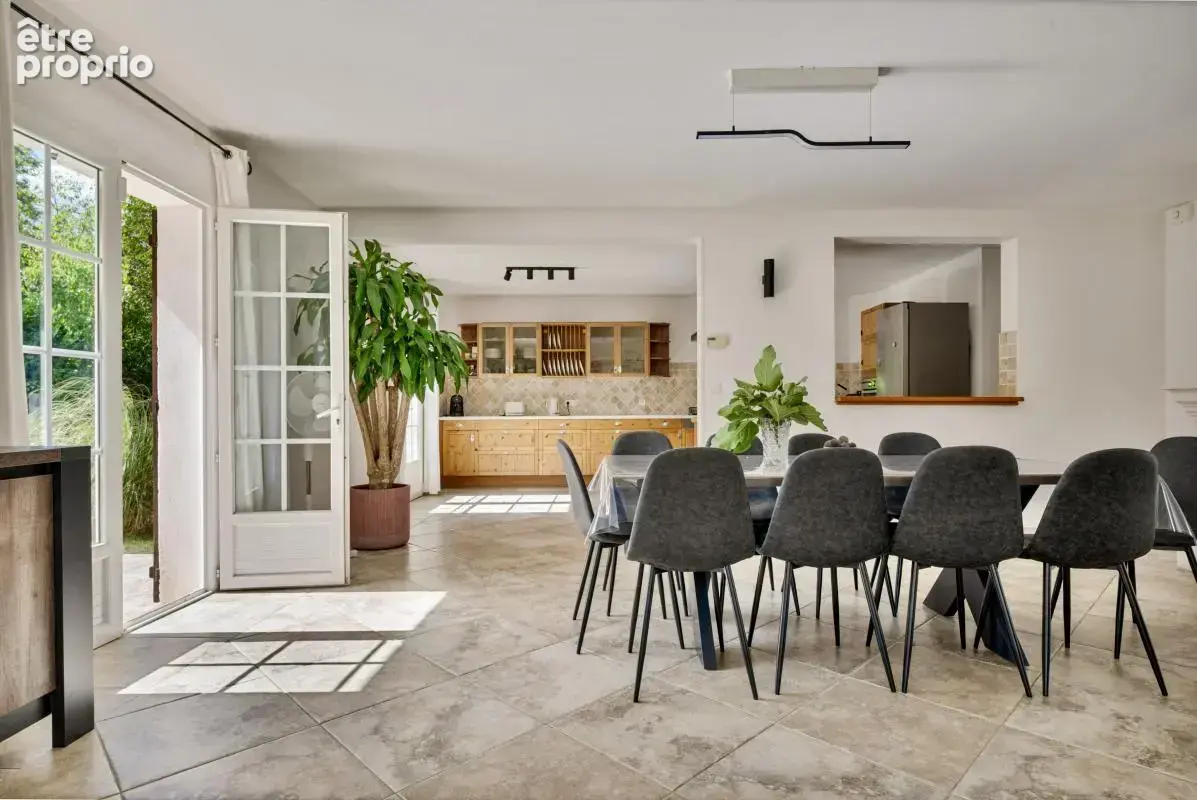 Maison 221 m² à Aix-En-Provence  - photo 12