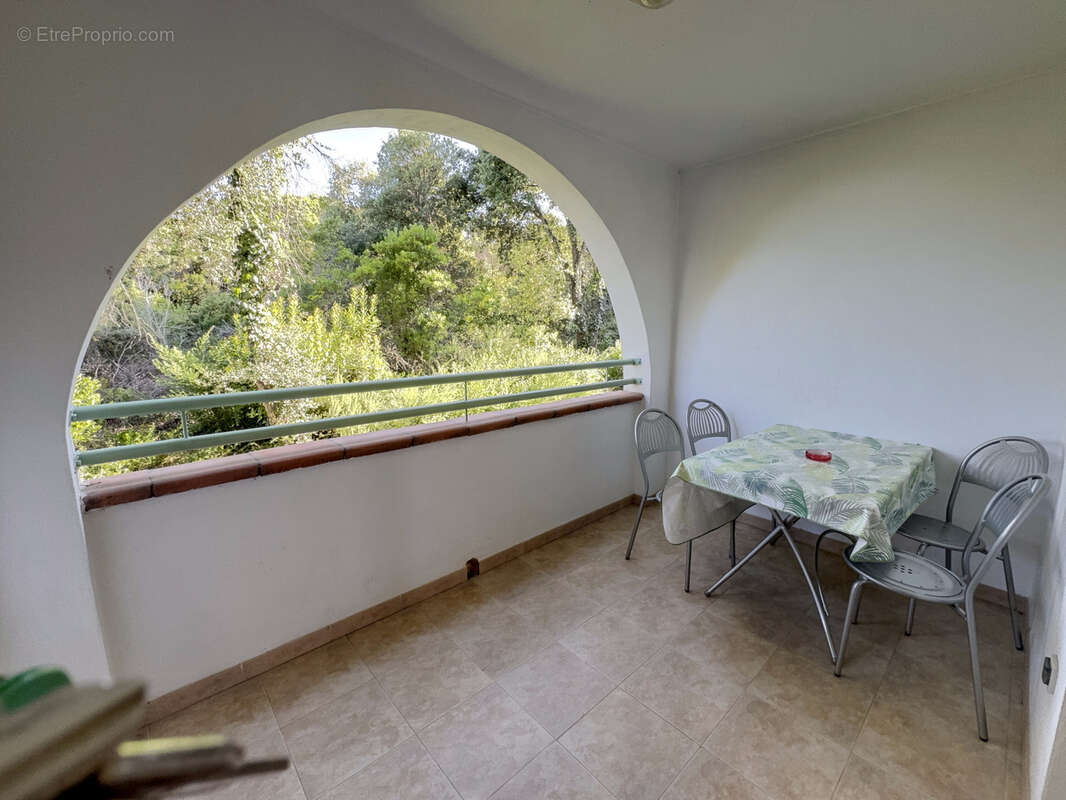 Appartement à LINGUIZZETTA