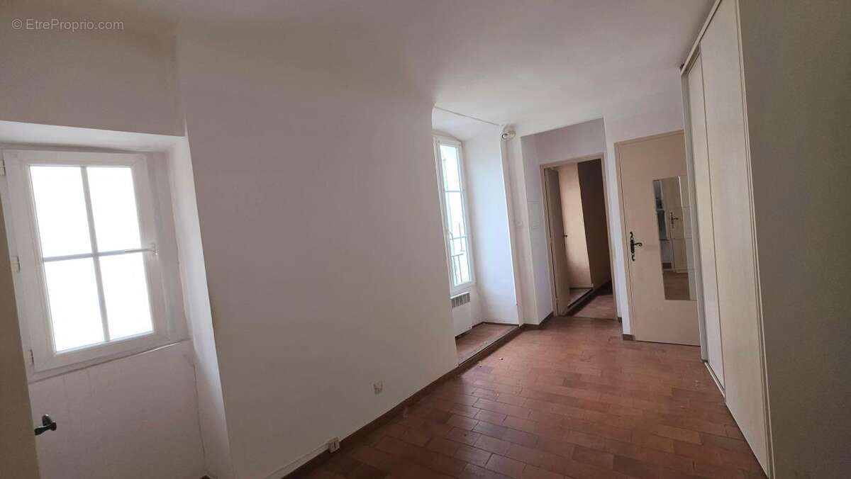 Appartement à LAMBESC