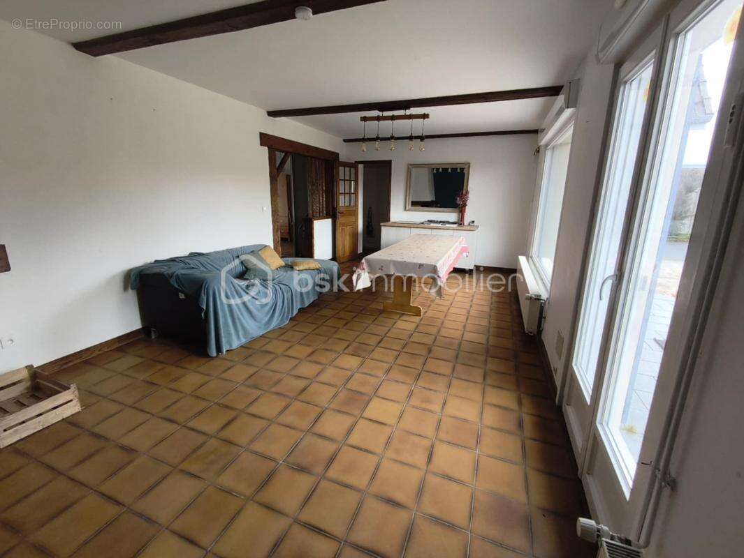 Maison à PICAUVILLE