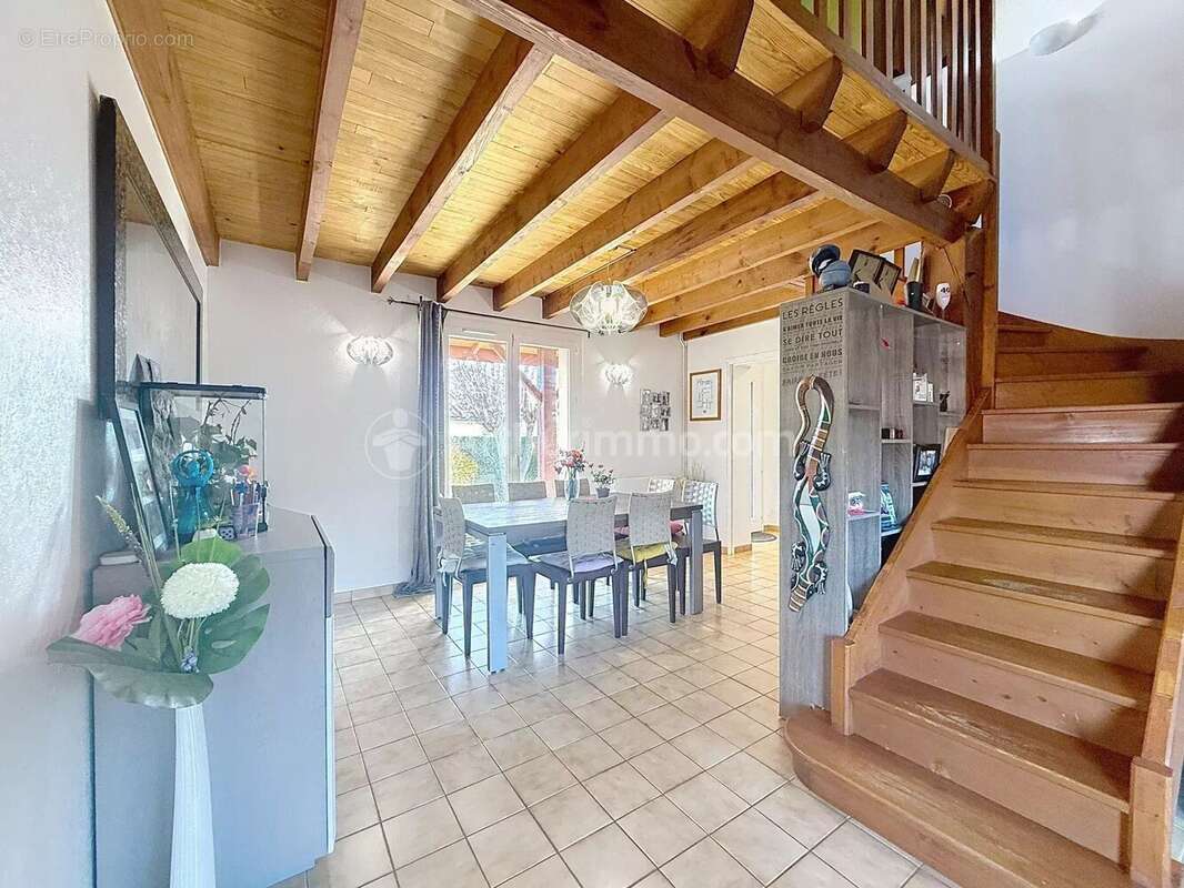 Maison à CHATEAUGAY