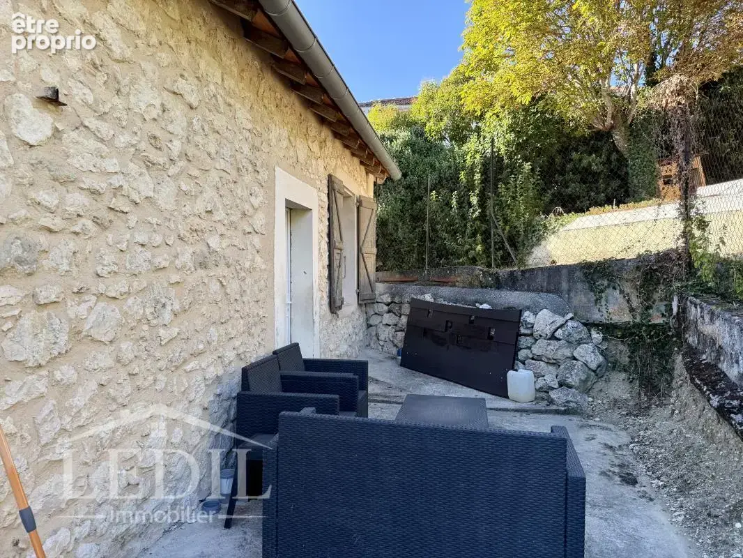 Maison en pierre rénovée - Charme de l'ancien et confort du quotidien - photo 3