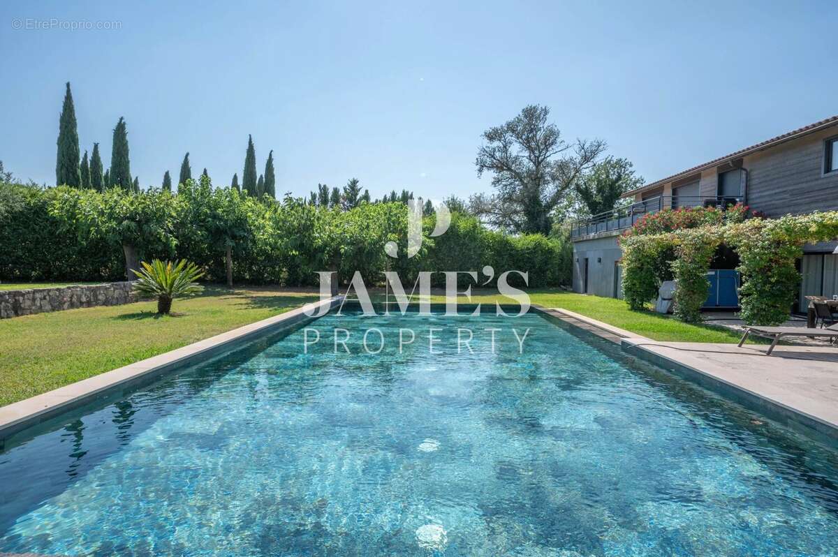 Maison 462 m² à Saint-Remy-De-Provence  - photo 2