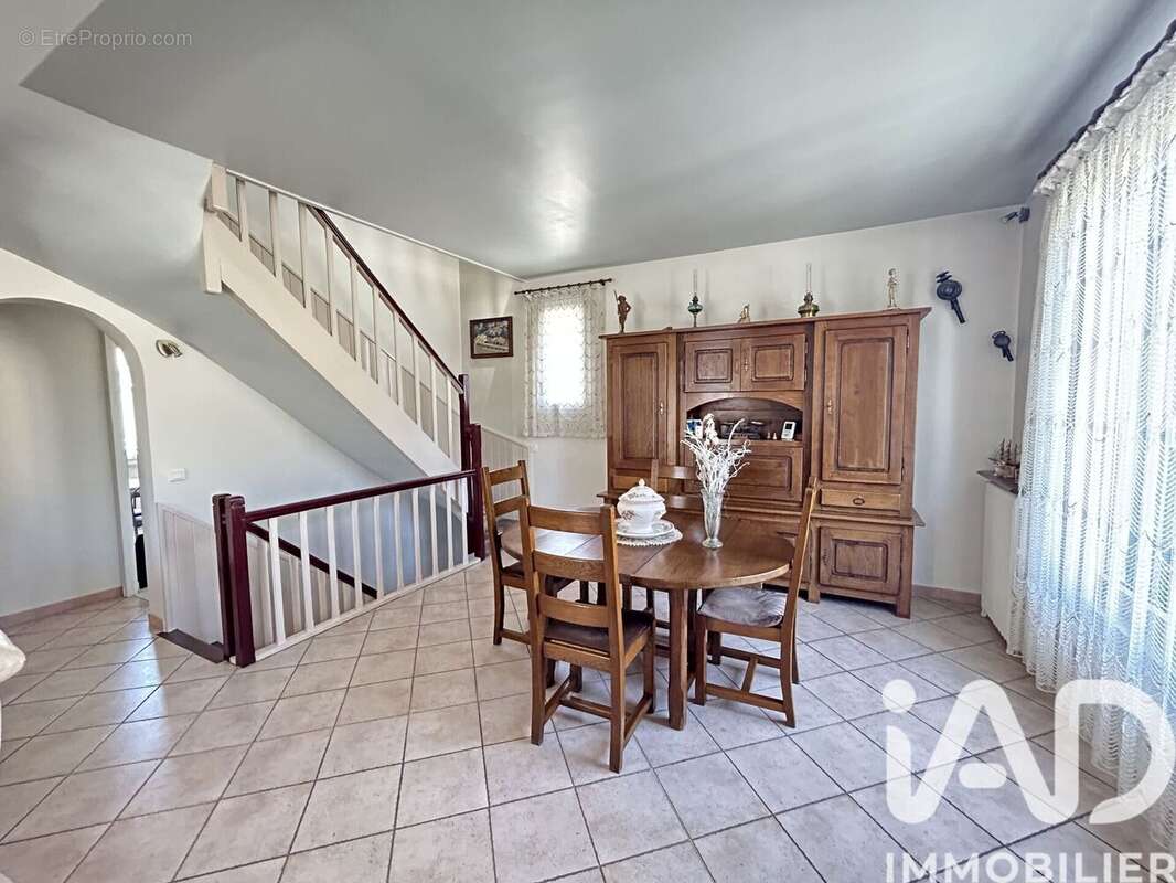 Photo 4 - Maison à LIVRY-GARGAN