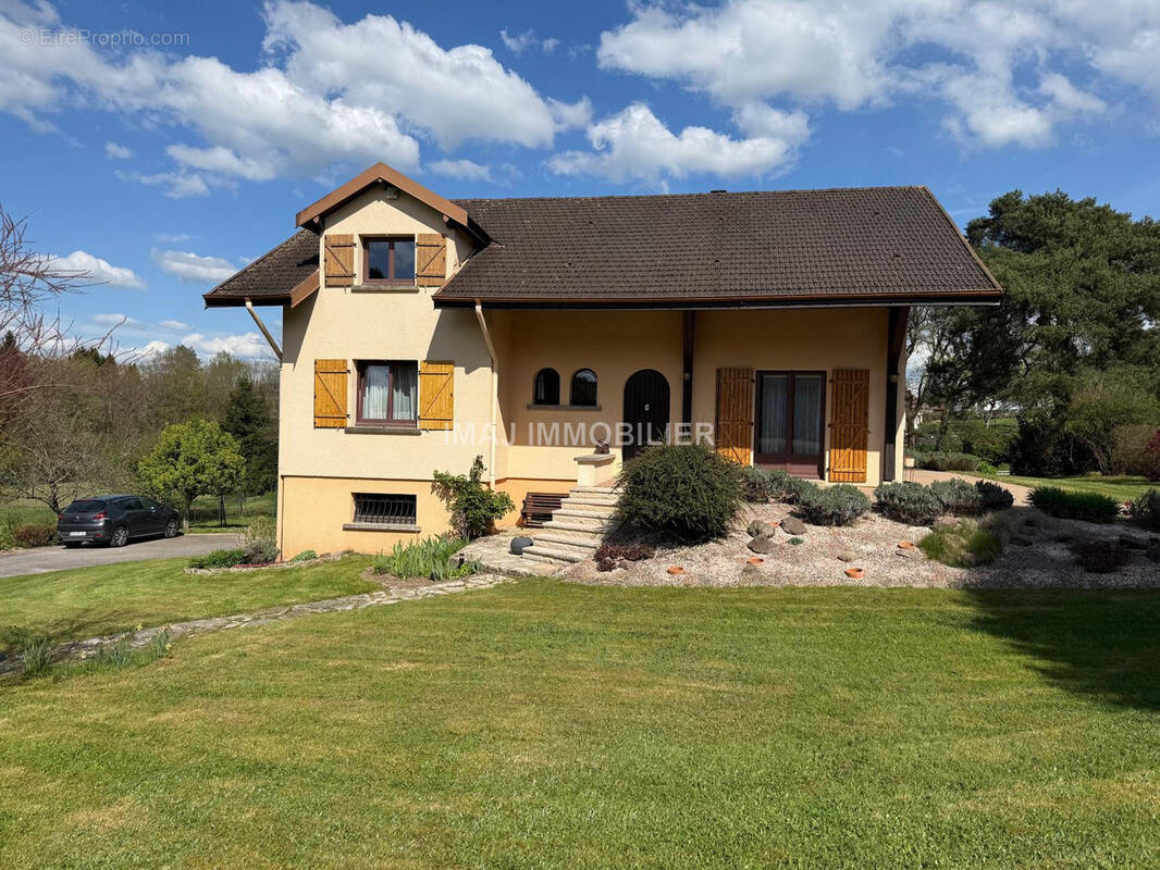 Maison à EPINAL